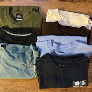 7 mens T shirts name brands, size M